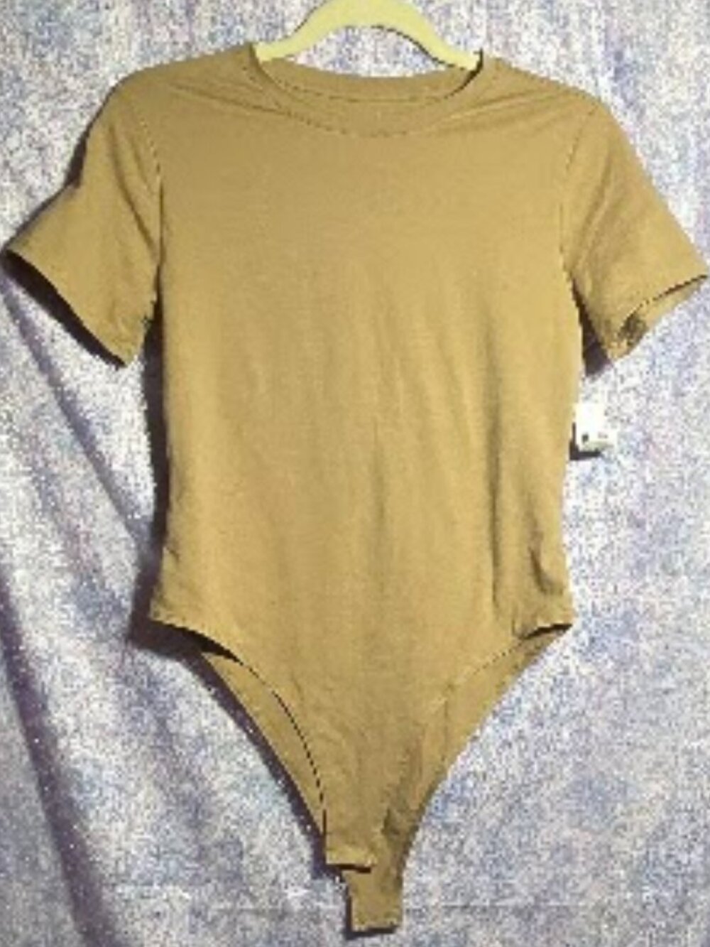 NWT dip Short Sleeve Crewneck Bodysuit in Tan / Khaki